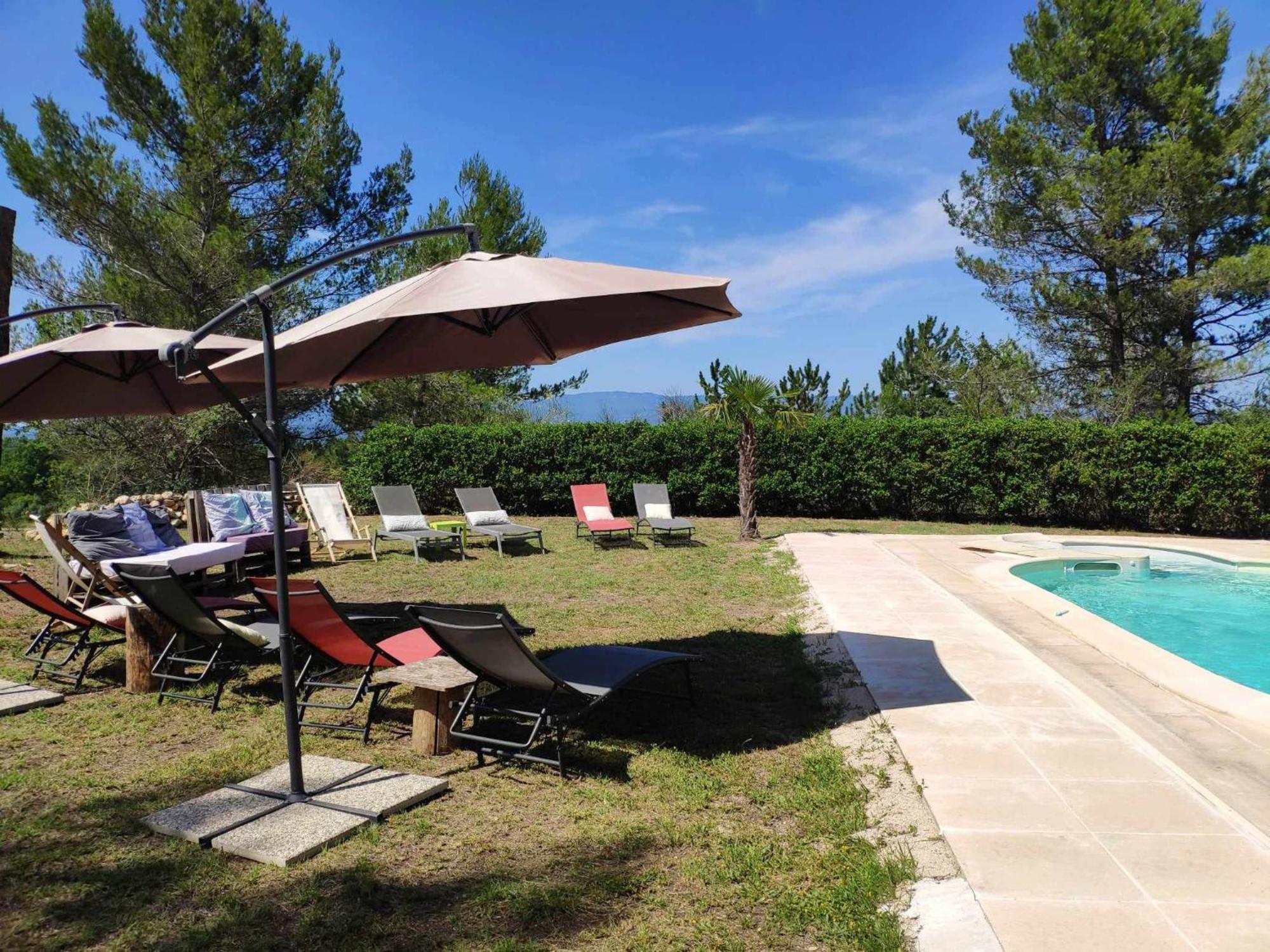 La Tourelle Suite Cosy Entre Vignoble Aixois Et Luberon Le Puy-Sainte-Réparade Exterior foto